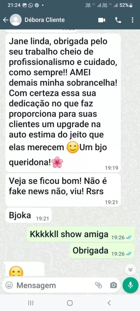 Curso profissional de design de sobrancelhas com certificação. Aprenda técnicas de modelagem e design de sobrancelhas e aumente sua renda em até 10 mil reais por mês. Ideal para quem deseja se destacar no mercado da beleza com treinamento prático e certificação inclusa.